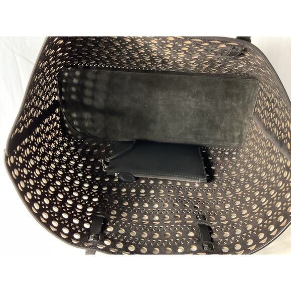 Alaia 'Mina' Black Leather 44 Textured Leather Tote - Picture 5 of 5